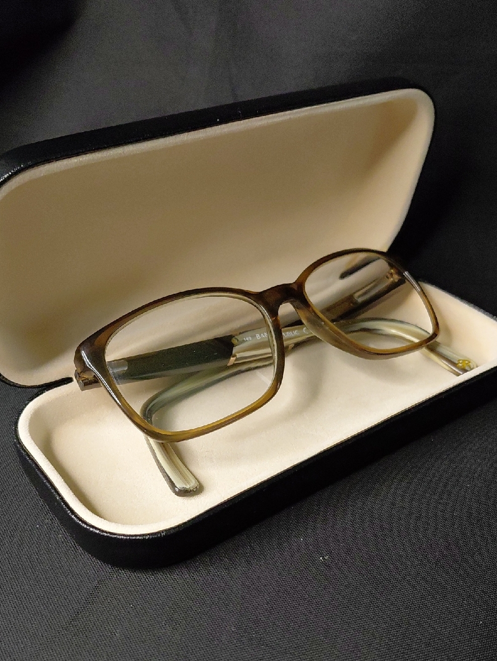 Banana Republic RIVERS Glasses And Case